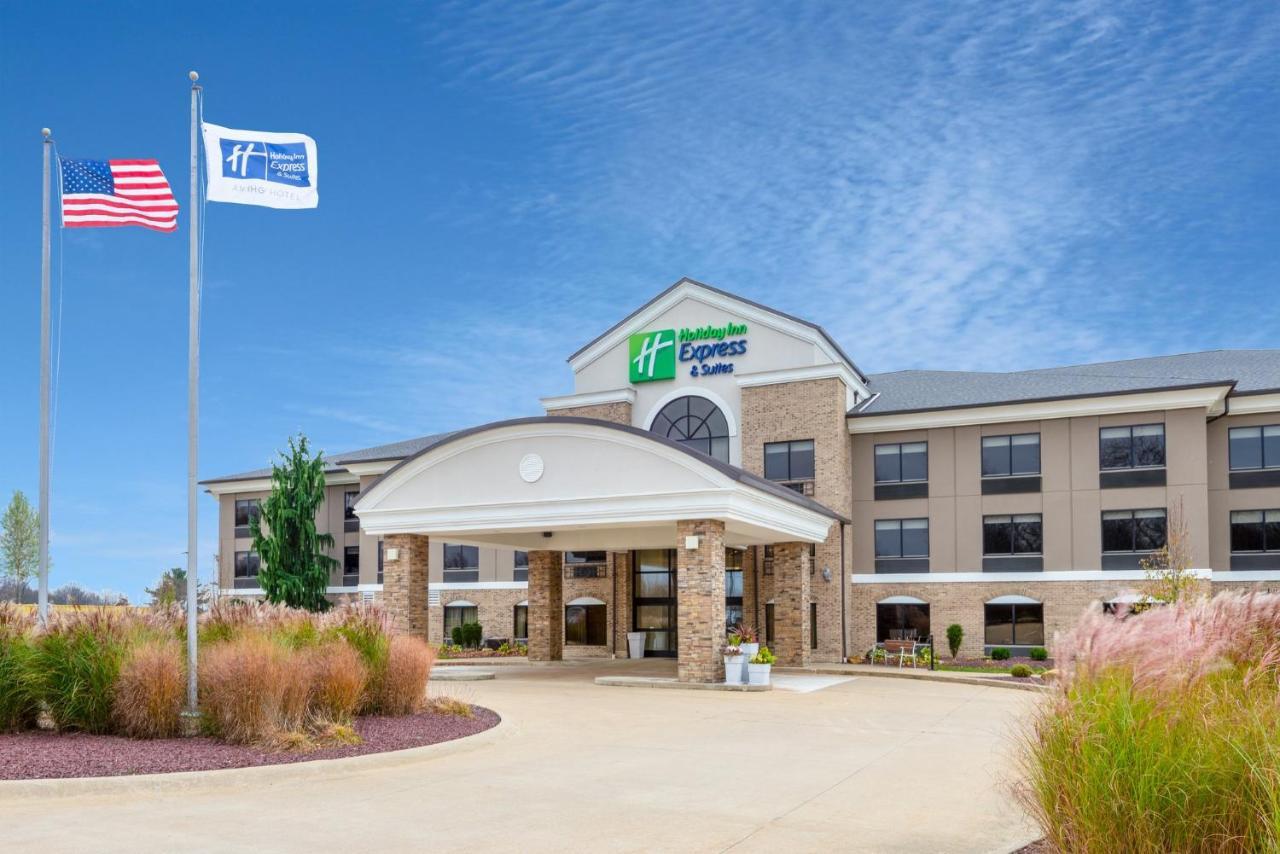 Holiday Inn Express & Suites Wadsworth, An Ihg Hotel Exterior foto