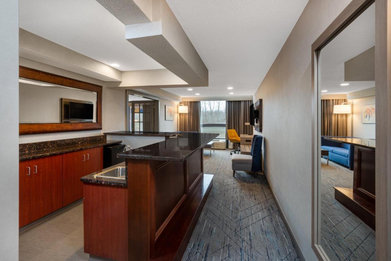 Holiday Inn Express & Suites Wadsworth By Ihg Exterior foto