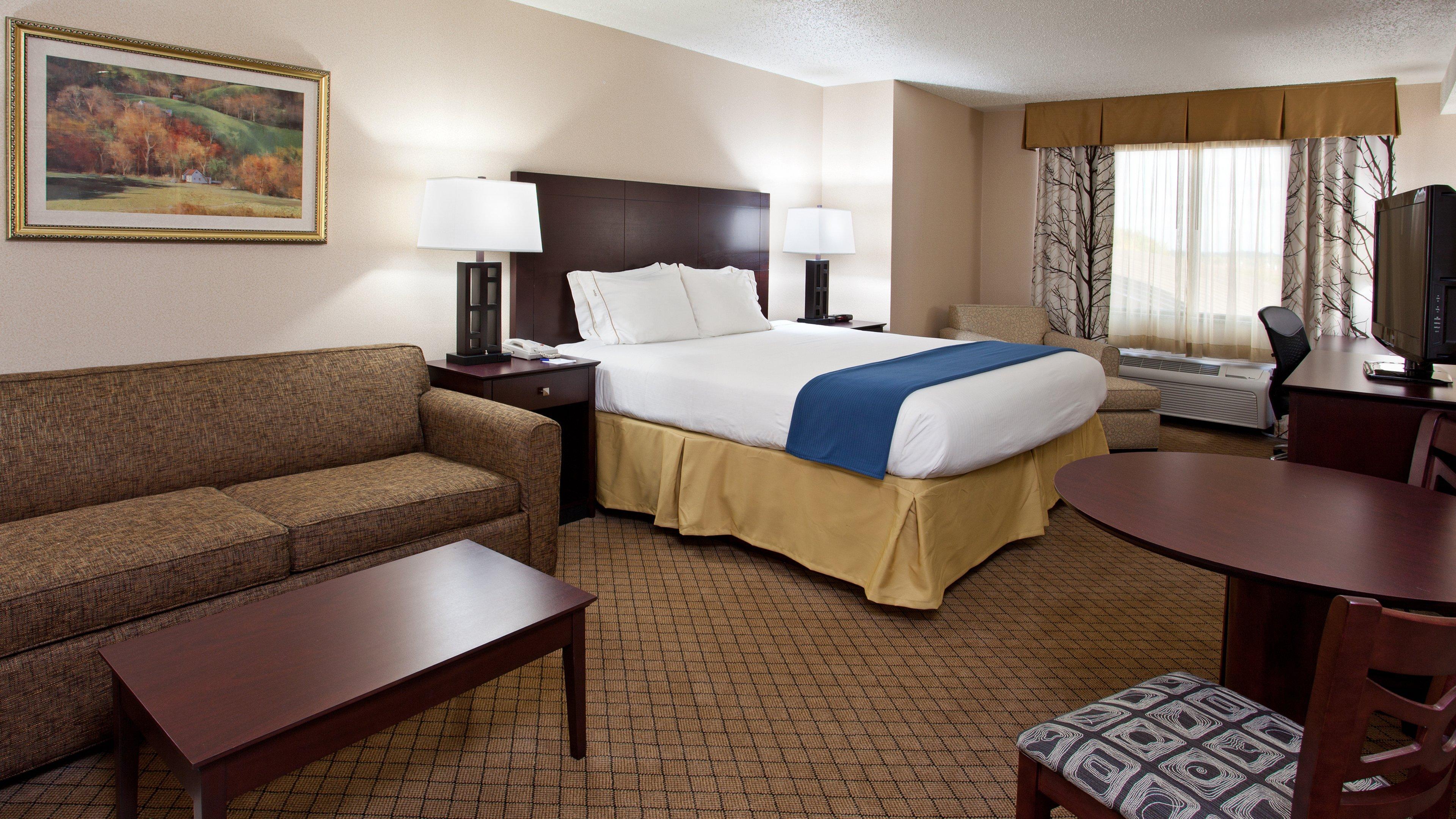 Holiday Inn Express & Suites Wadsworth By Ihg Exterior foto